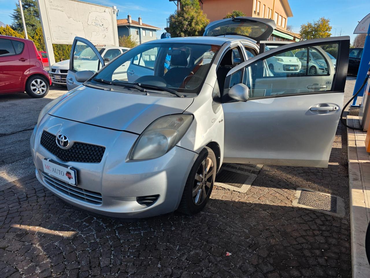 Toyota Yaris 1.4 D-4D 5porte con 254.000km Neopatentati ok