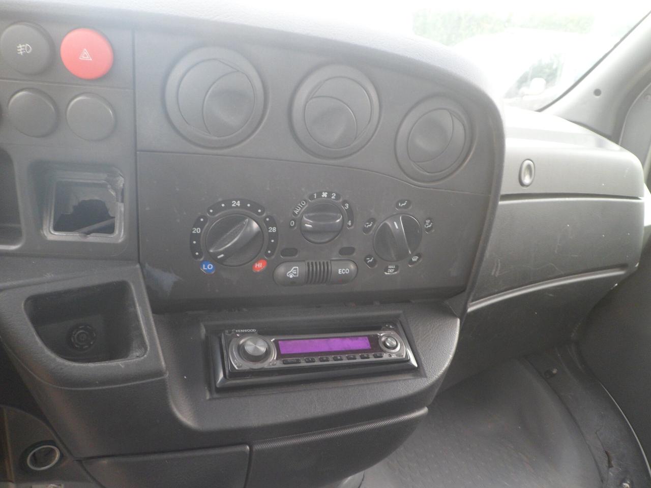 Iveco Daily 35c15 cassone fisso con gru