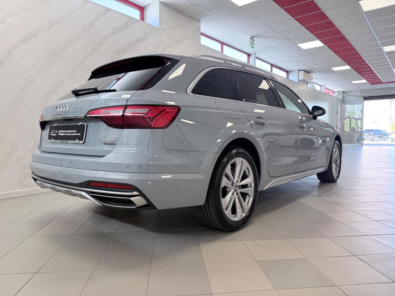 Audi A4 allroad 40 TDI 204 CV S tronic Identity Contrast