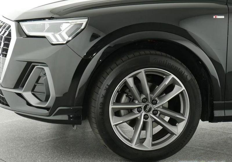 Audi Q3 Q3 35 TFSI S tronic S line edition 19" Camera