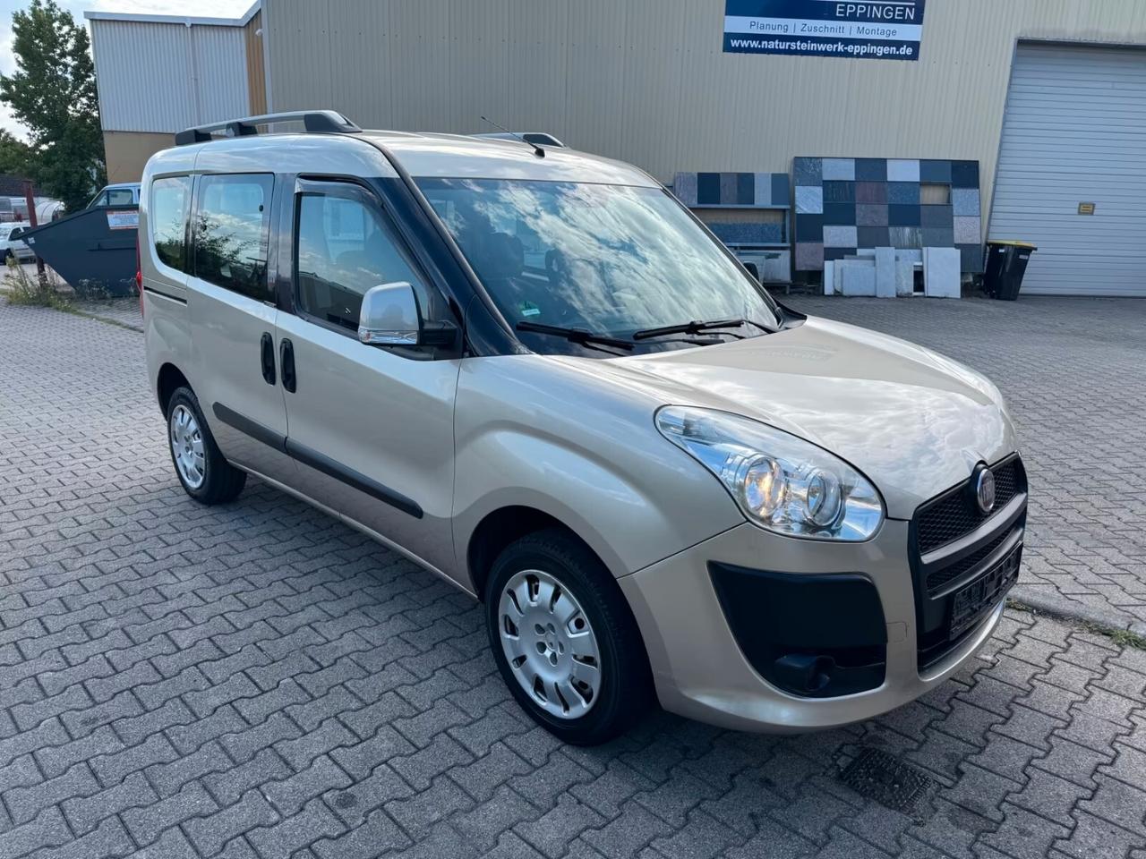 Fiat Doblo 1.4 16V Maxi vettura 5 posti