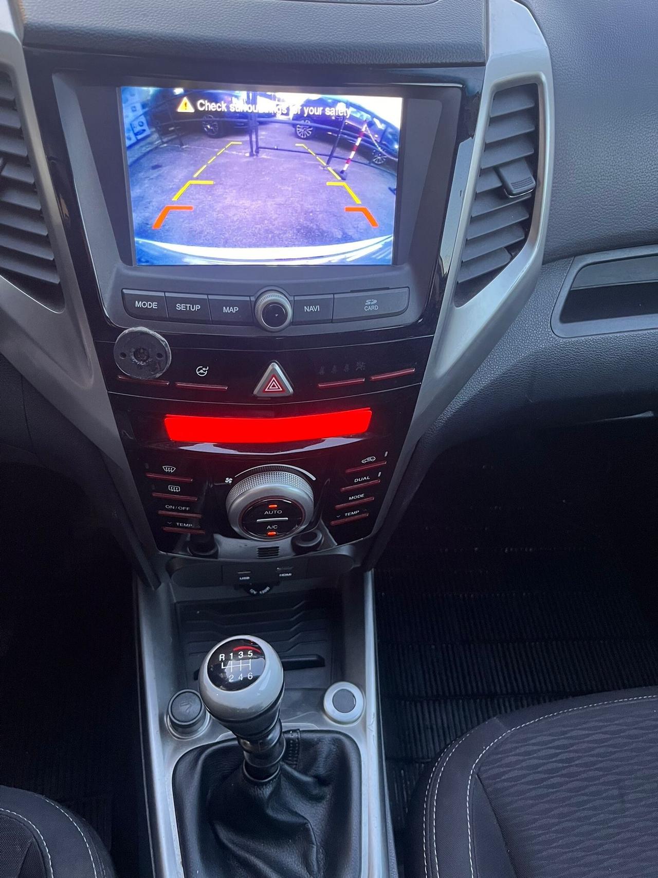 SSANGYONG TIVOLI 1.6D