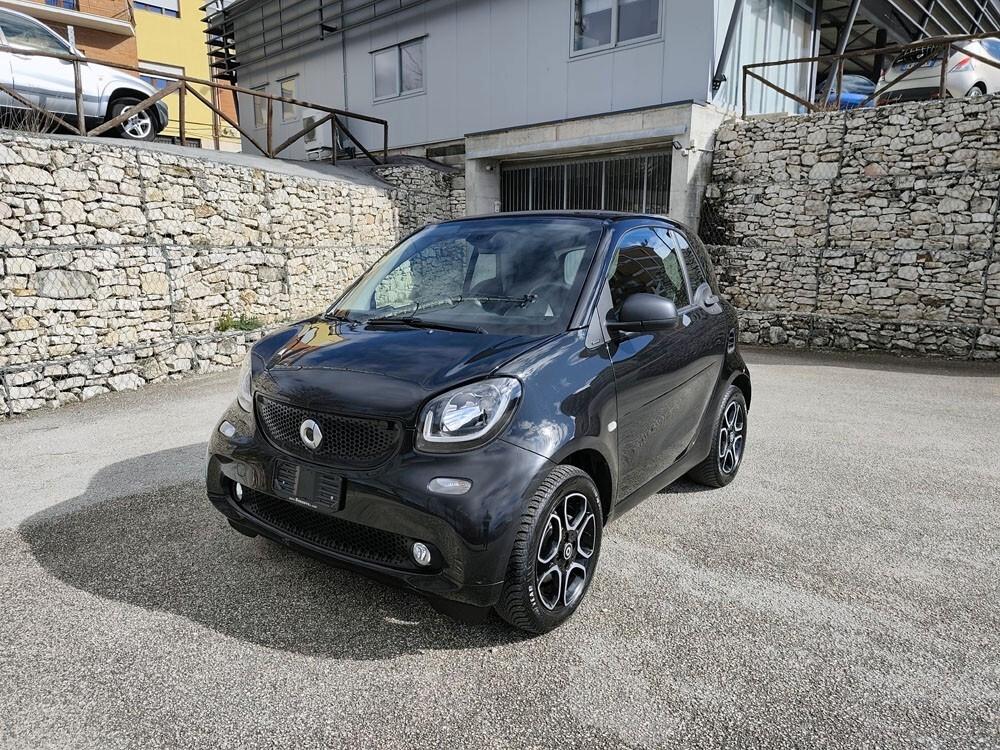 Smart ForTwo 90 0.9 Turbo twinamic Passion NAVI, LED, Sedili Riscalald.