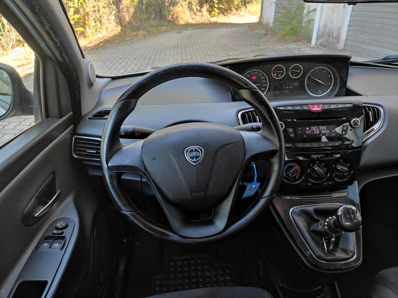 Lancia Ypsilon 1.3 MJT 16V 5 porte