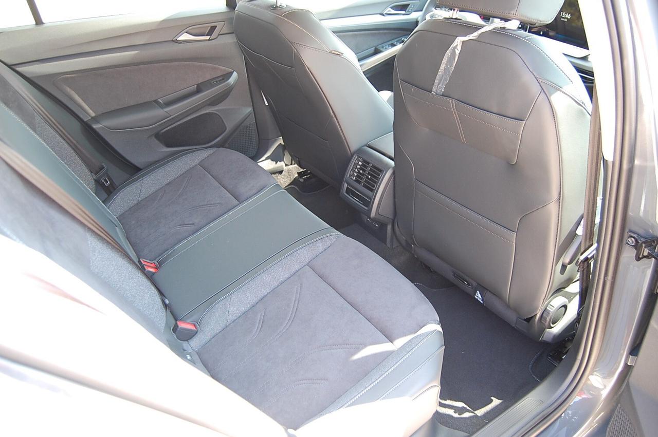 Volkswagen Golf 1.5 TSI eHybrid DSG Edition Plus 204cv