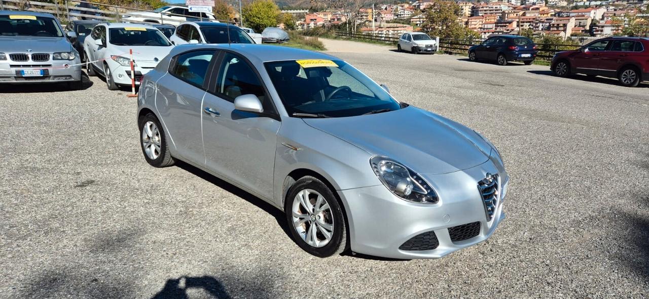 Alfa Romeo Giulietta 1.6 JTDm-2 120 CV Distinctive-E6