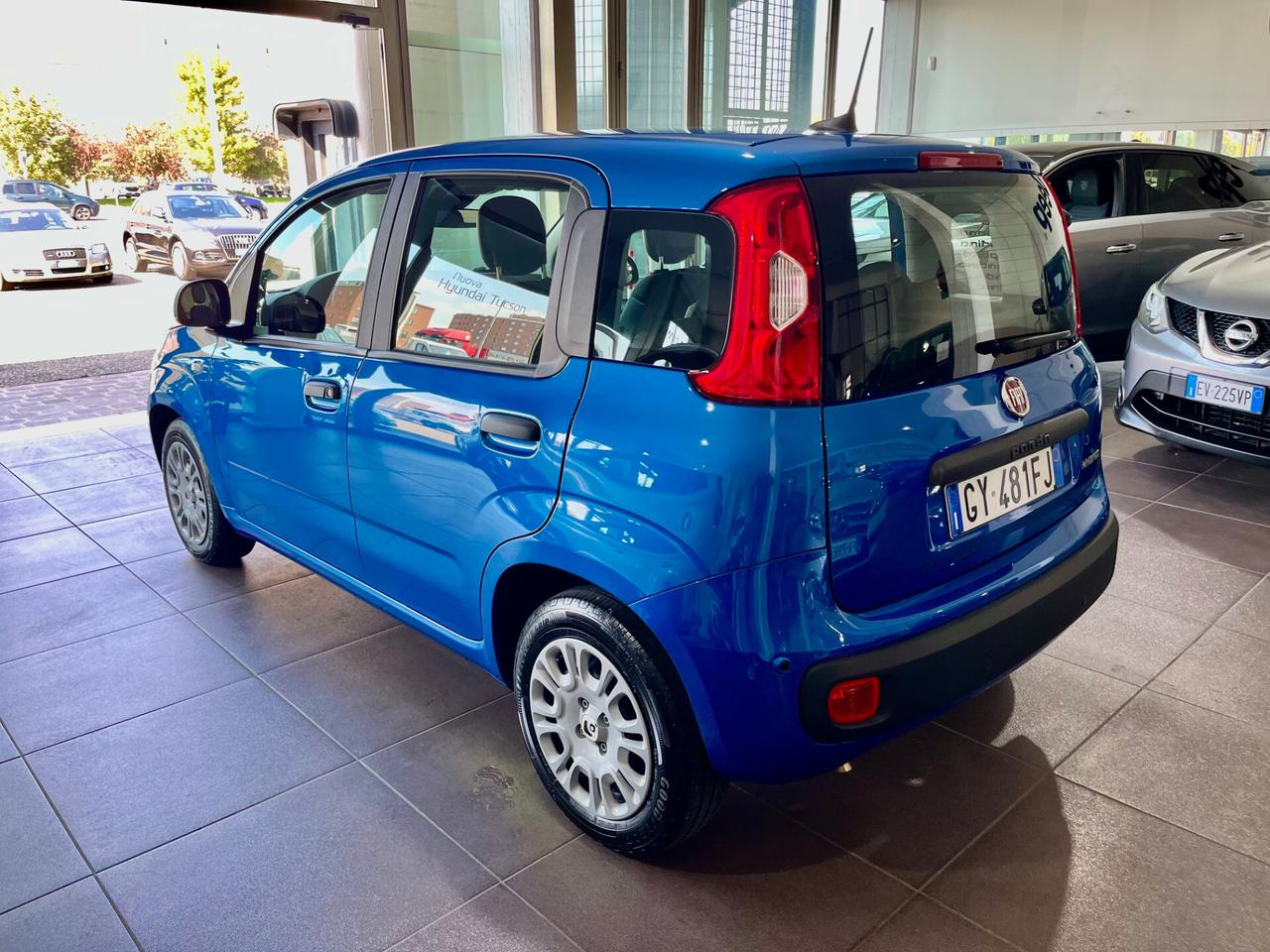 Fiat Panda 1.0 Hybrid Pandina 18000 KM