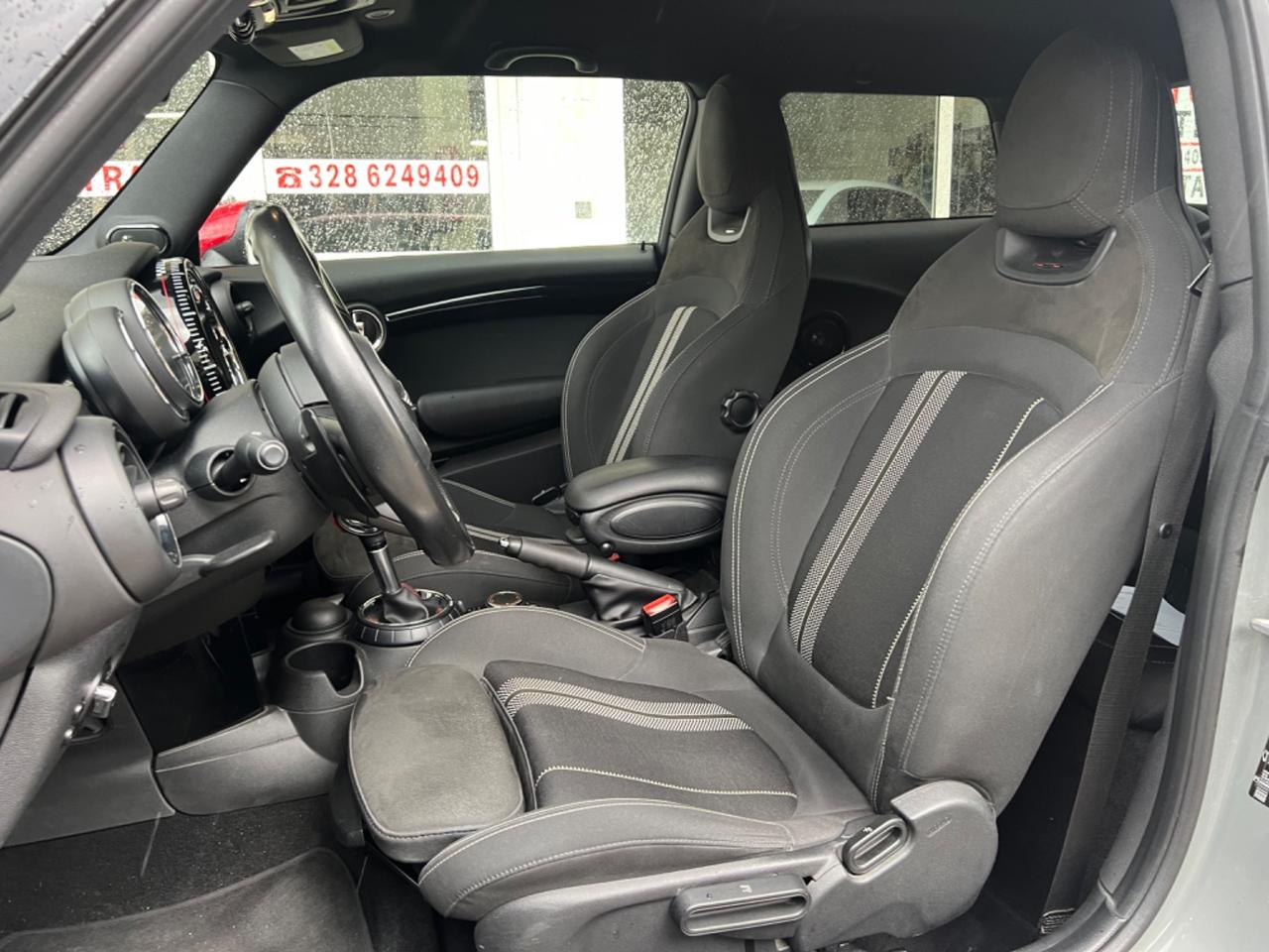 Mini John Cooper Works challenge edition