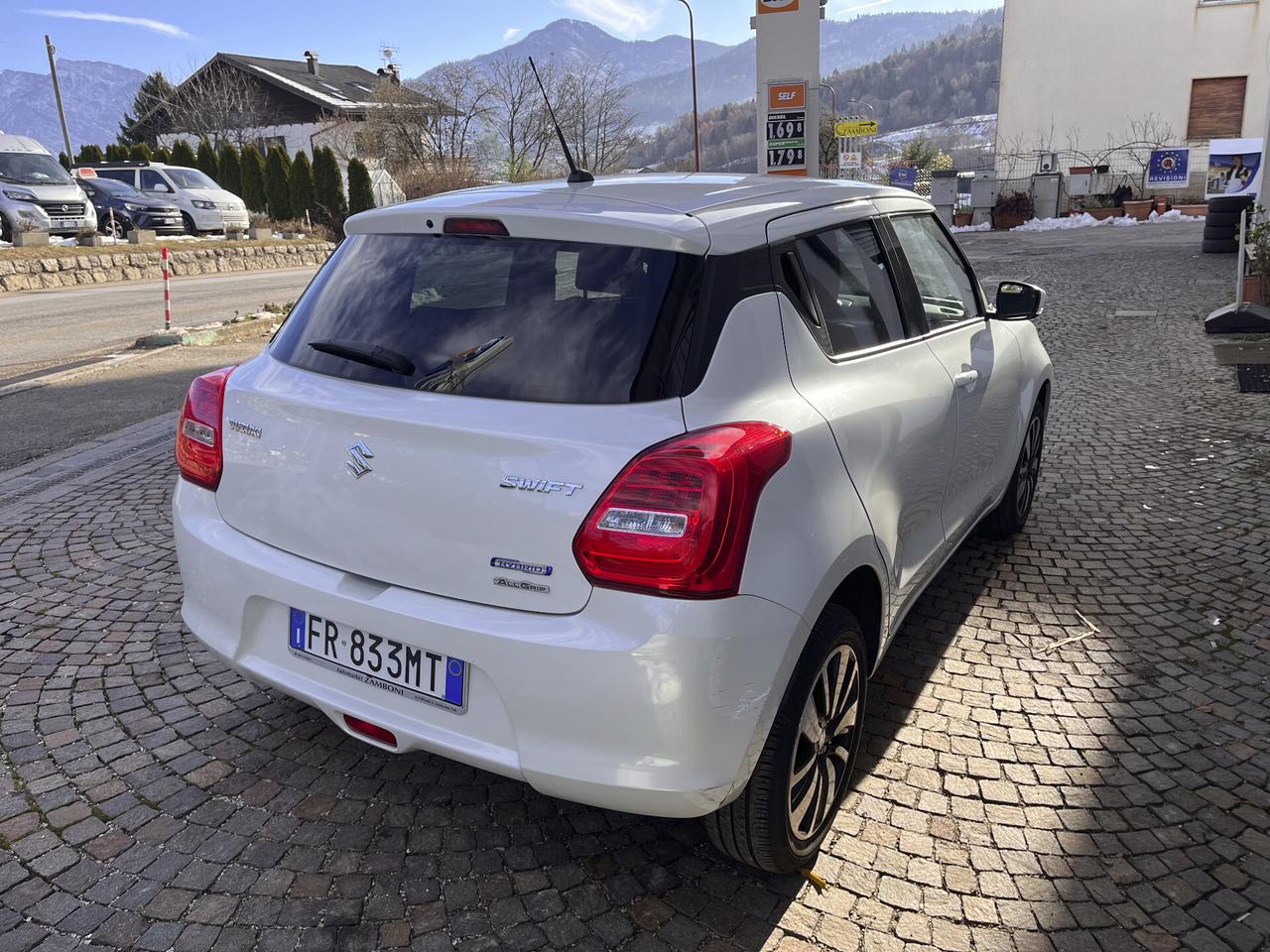 Suzuki Swift 1.2 Hybrid 4WD AllGrip Top