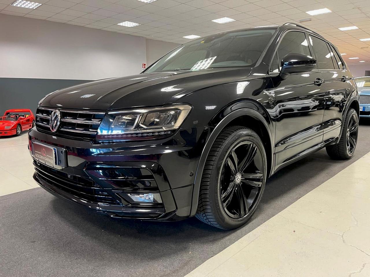 Volkswagen Tiguan 2.0 TDI SCR 4MOTION Sport BlueMotion R-Line
