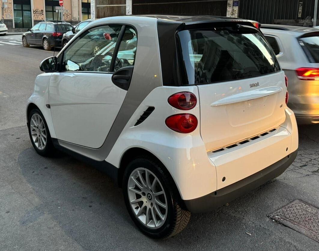 Smart ForTwo 800 40 kW coupé passion cdi