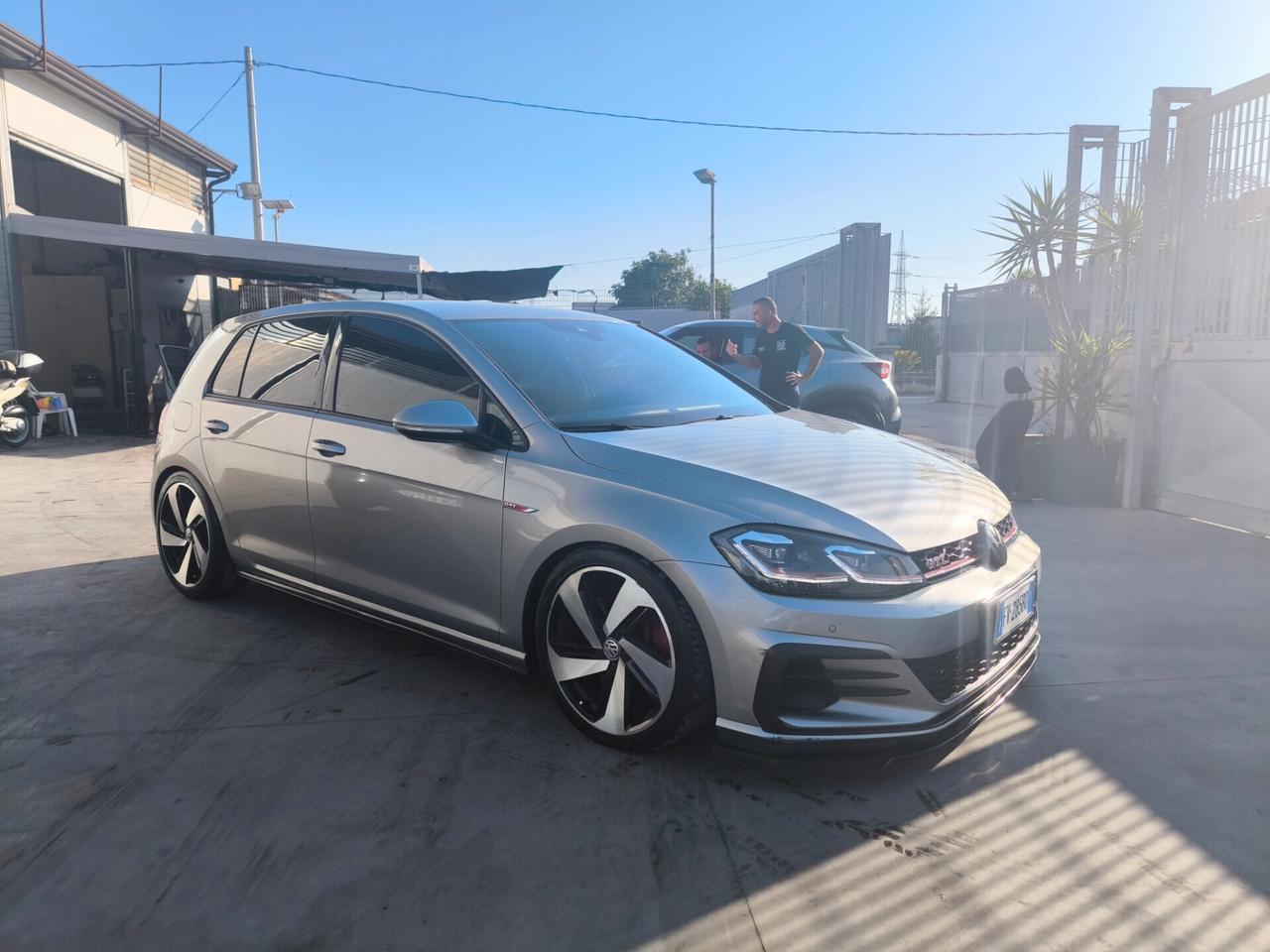 Volkswagen Golf GTI Performance 2.0 245 CV TSI DSG 5p. BMT