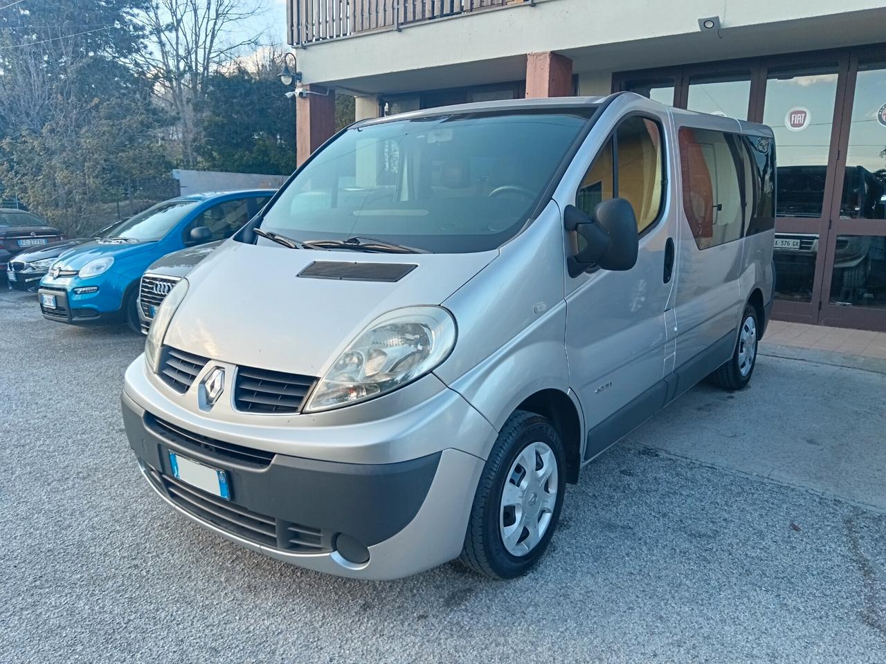 Renault Trafic 2.0 DCI 115CV 6 POSTI COMBI