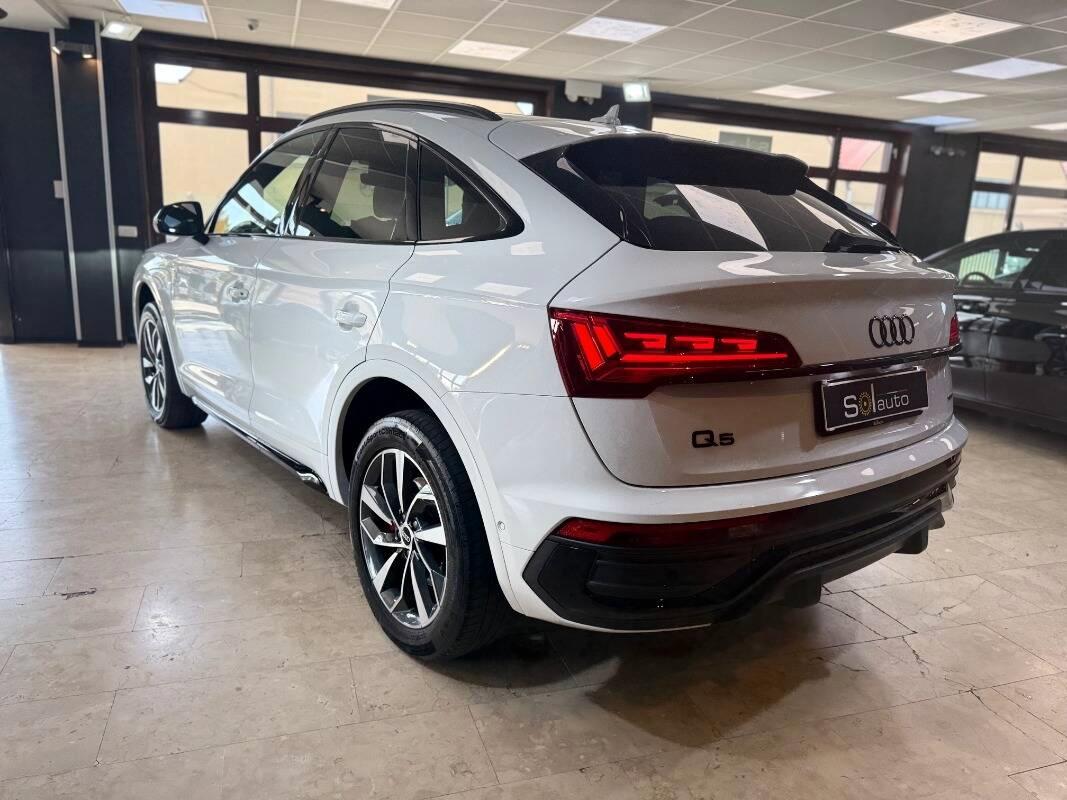 Audi Q5 Sportback 40 2.0 tdi mhev 12V S line quattro s-tronic