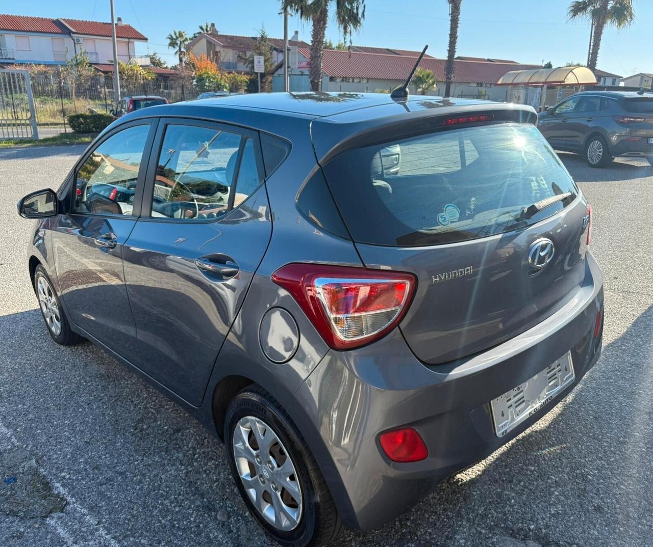 Hyundai i10 1.0 LPGI Econext Login B/GPL