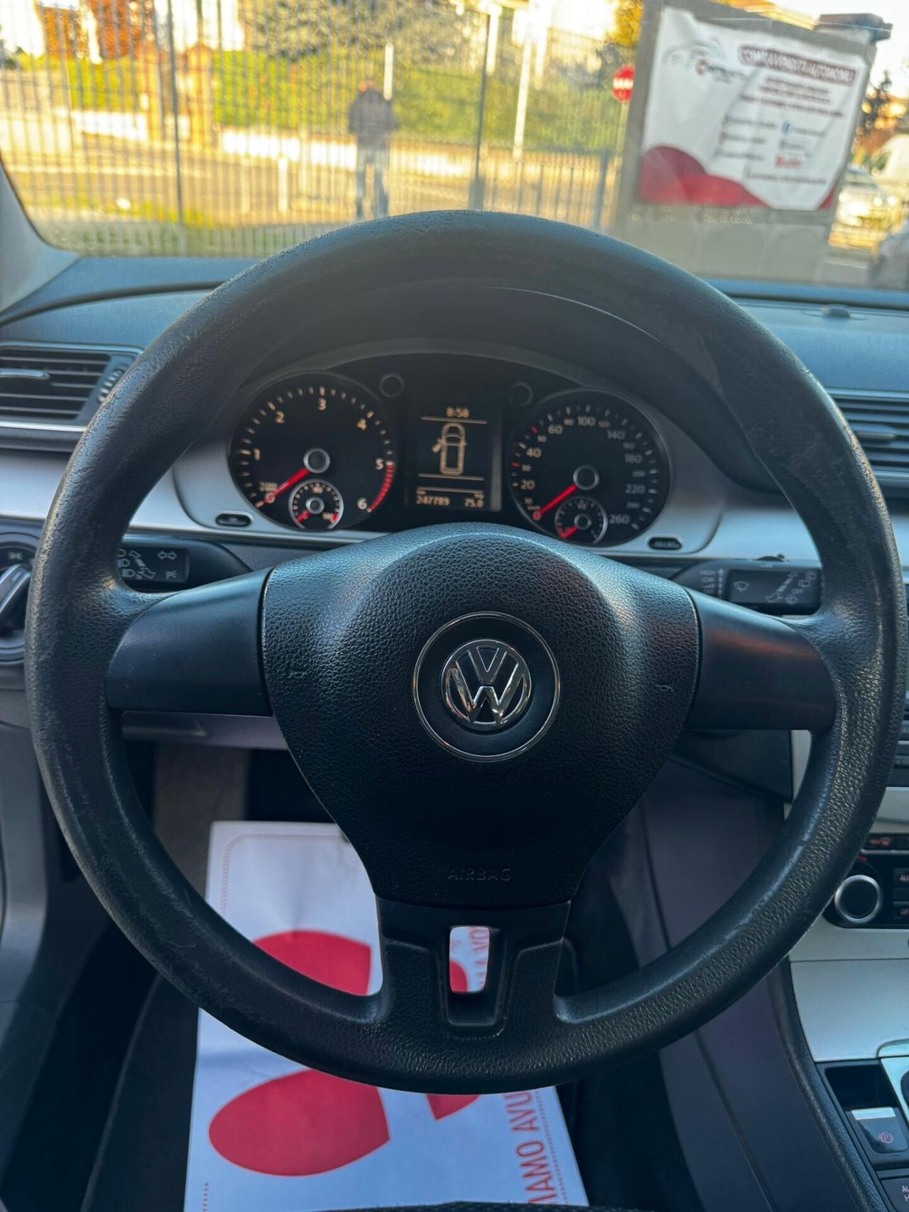 Volkswagen Passat 1.6 TDI Comfortline BlueM. Tech.