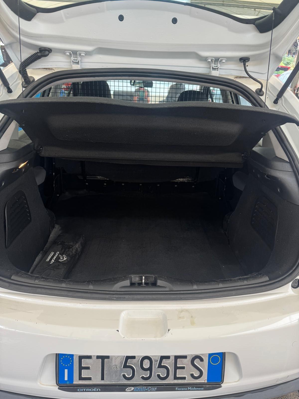 Citroen C3 1.4 HDi 70CV FAP Van Attraction