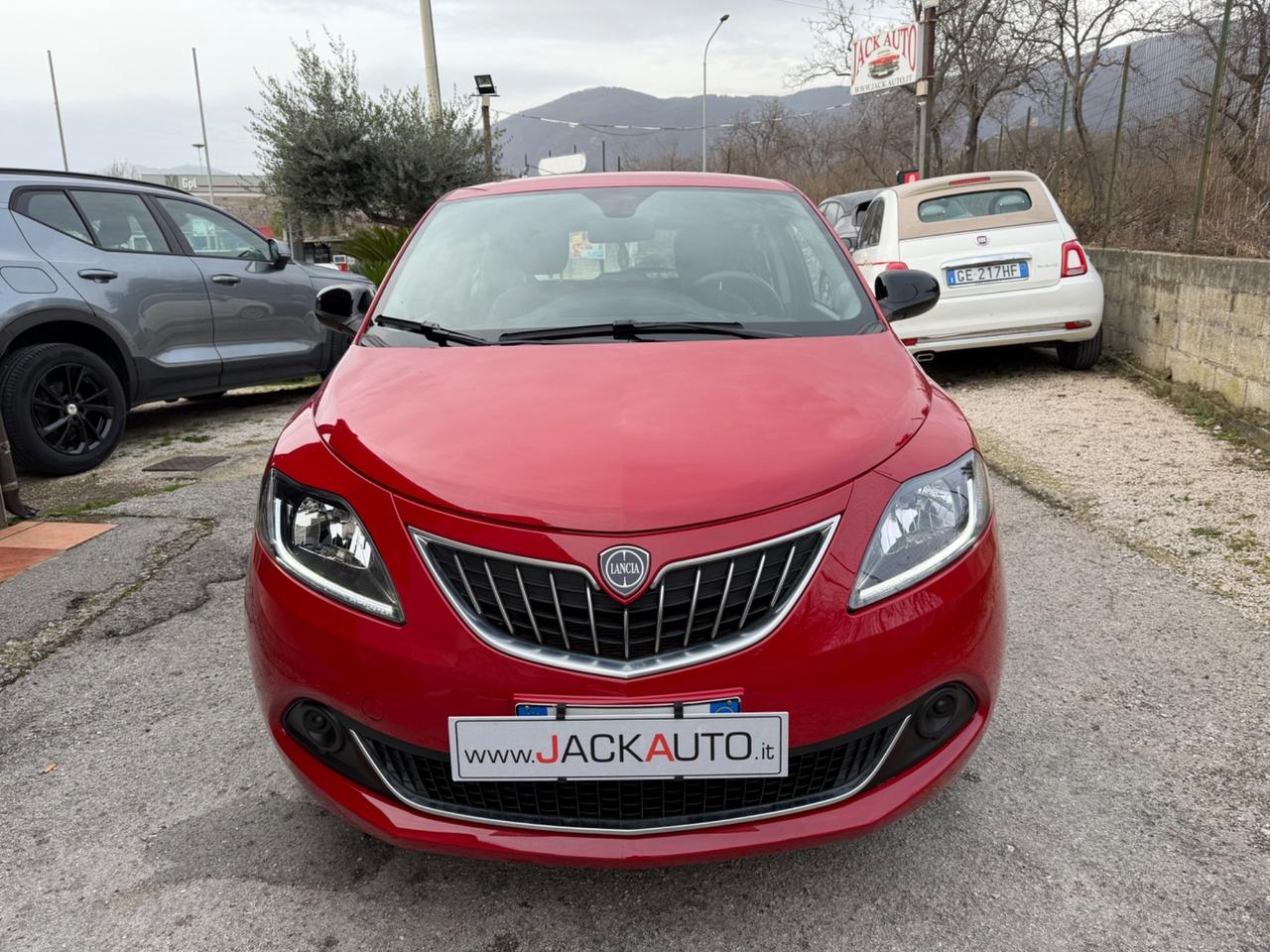 Lancia Ypsilon 1.0 FireFly 5 porte S&S Hybrid Gold