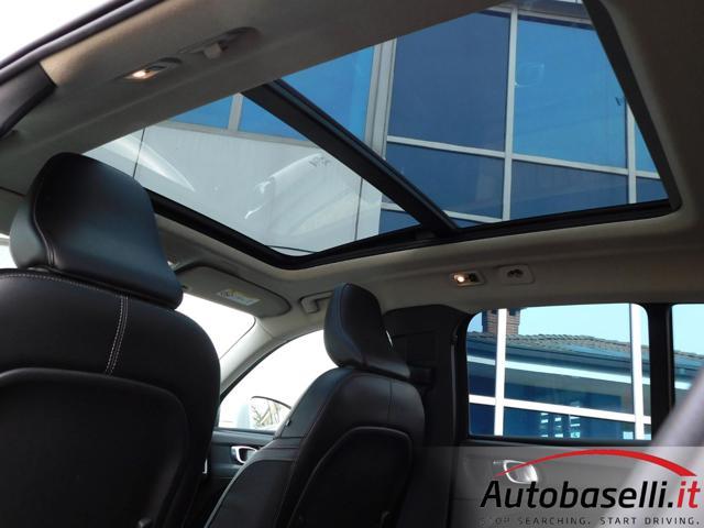 VOLVO XC40 2.0T4 190CV GEARTRONIC MOMENTUM AUTOMATICA