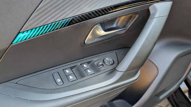 PEUGEOT 2008 BlueHDi 130 S&S EAT8 ALLURE AUTOMATICO