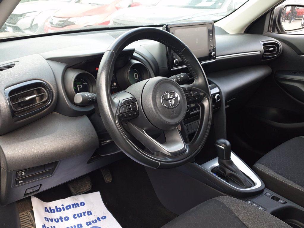 TOYOTA Yaris cross 1.5h active fwd 116cv e-cvt del 2024
