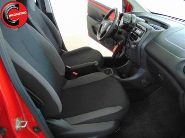 TOYOTA Aygo Connect 1.0 VVT-i 72CV 5 porte x-business