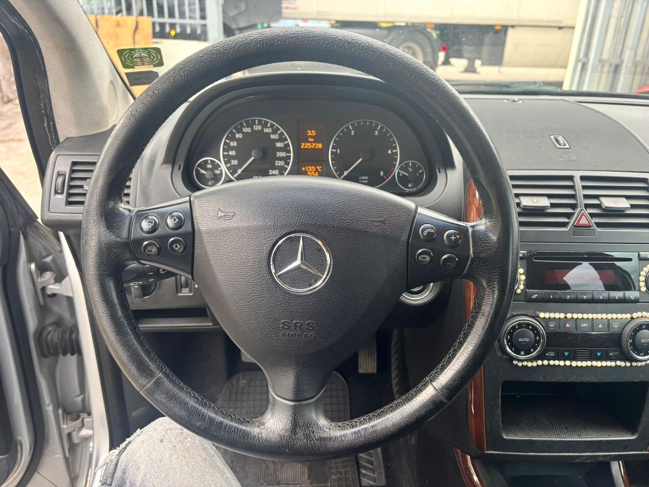 Mercedes-benz A 200