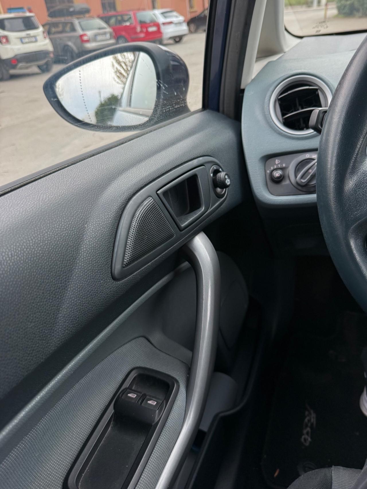 Ford Fiesta 1.2 82 CV 5 porte Titanium