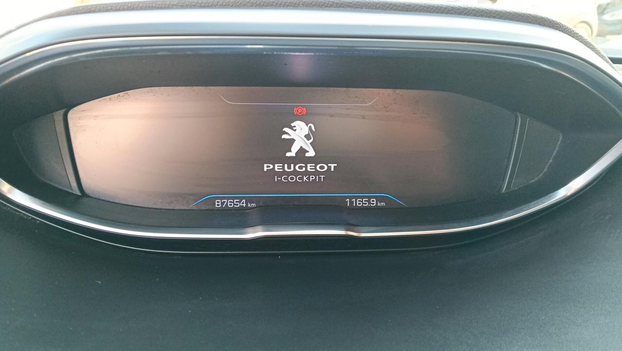 PEUGEOT 3008 1.2 BENZ-NAVI-PREZZO PROMO!