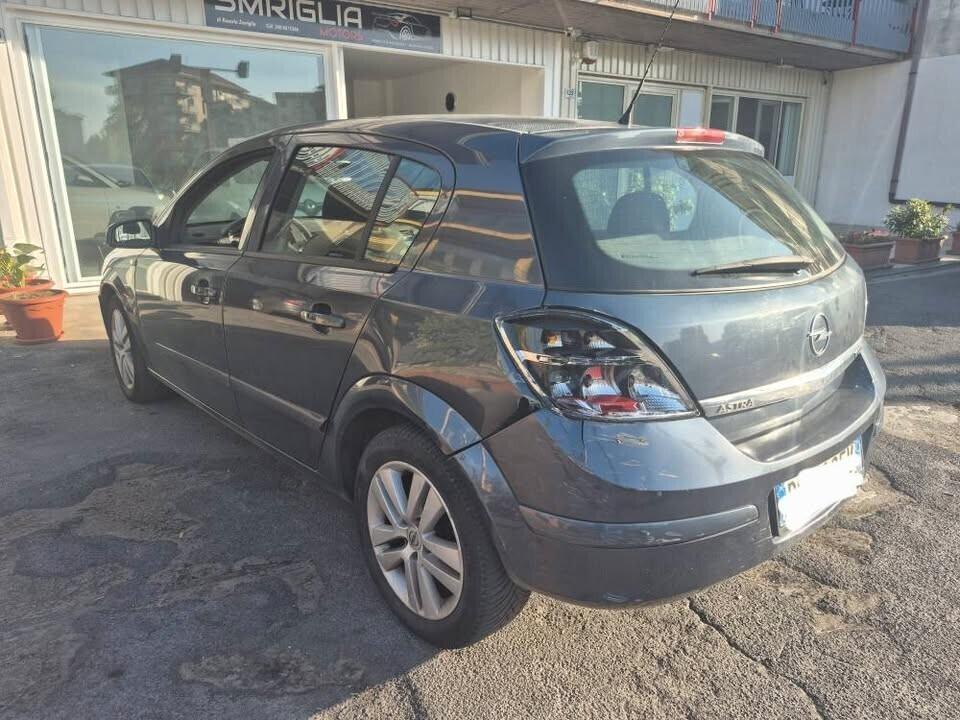 Opel Astra 1.7 CDTI 101CV 5 porte Enjoy