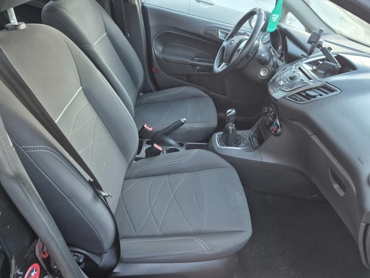 Ford Fiesta 1.2 60CV 5 porte Titanium