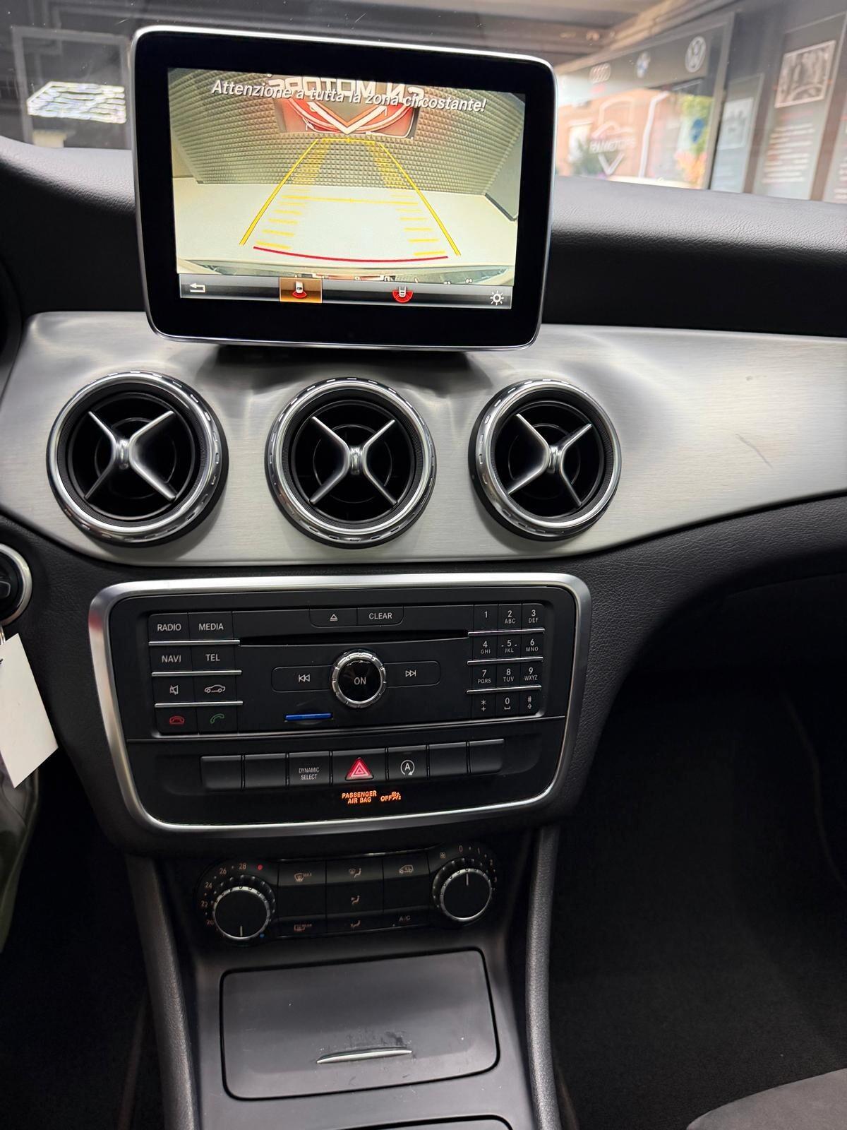 Mercedes-benz GLA 200 d Automatic Premium