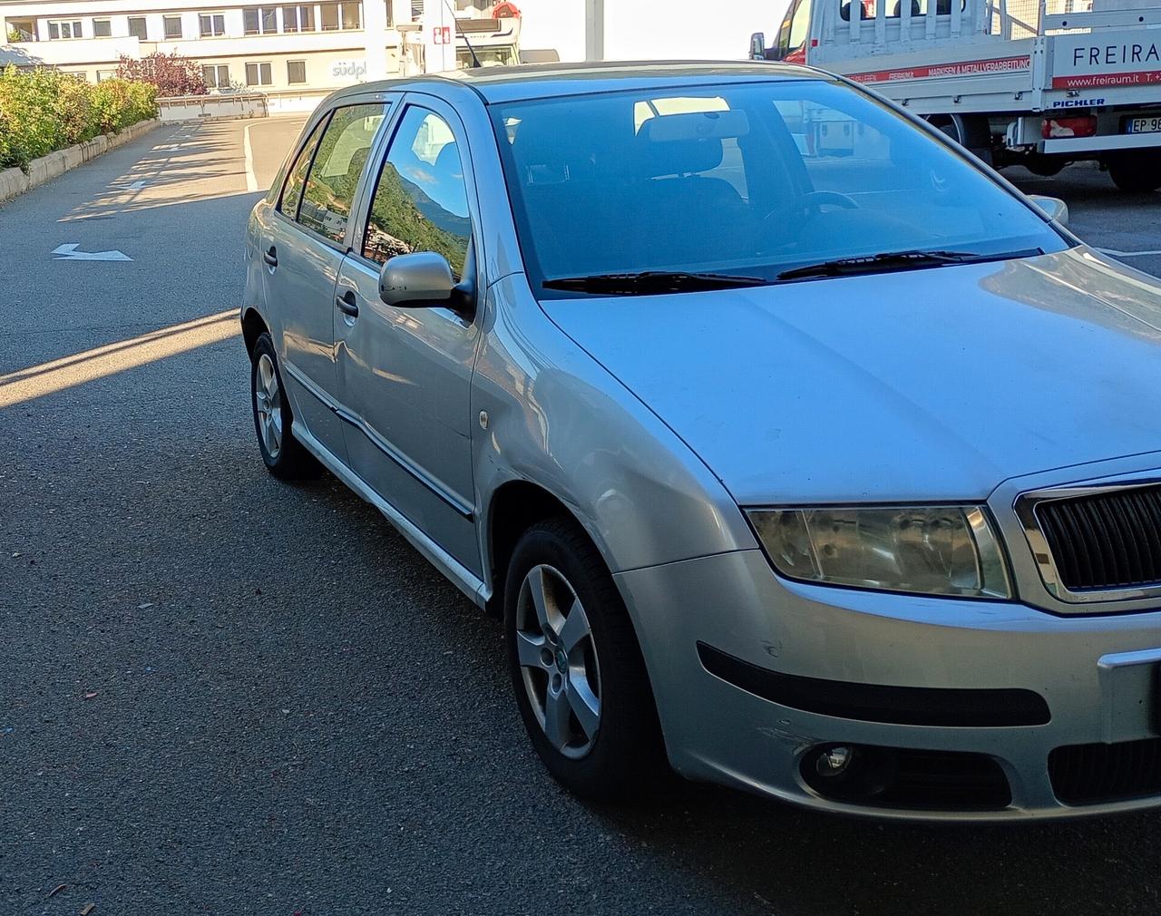 Skoda Fabia 1.4 16V/75 CV cat 5p. Ambiente