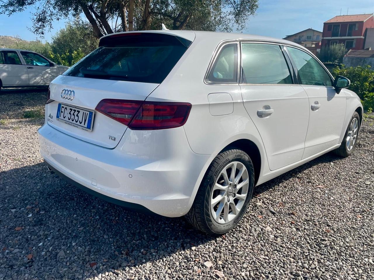 Audi A3 1.6 TDI clean diesel Attraction