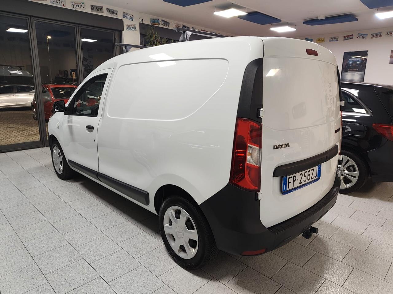 Dacia Dokker GPL IVA ESPOSTA GANCIO TRAINO