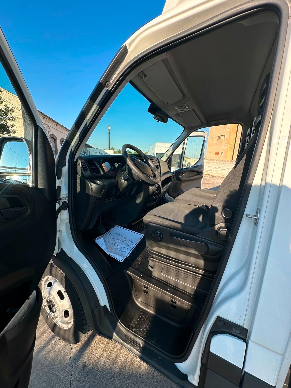 IVECO DAILY 35C14 CASSONE + TELONE SCORREVOLE- 2018-