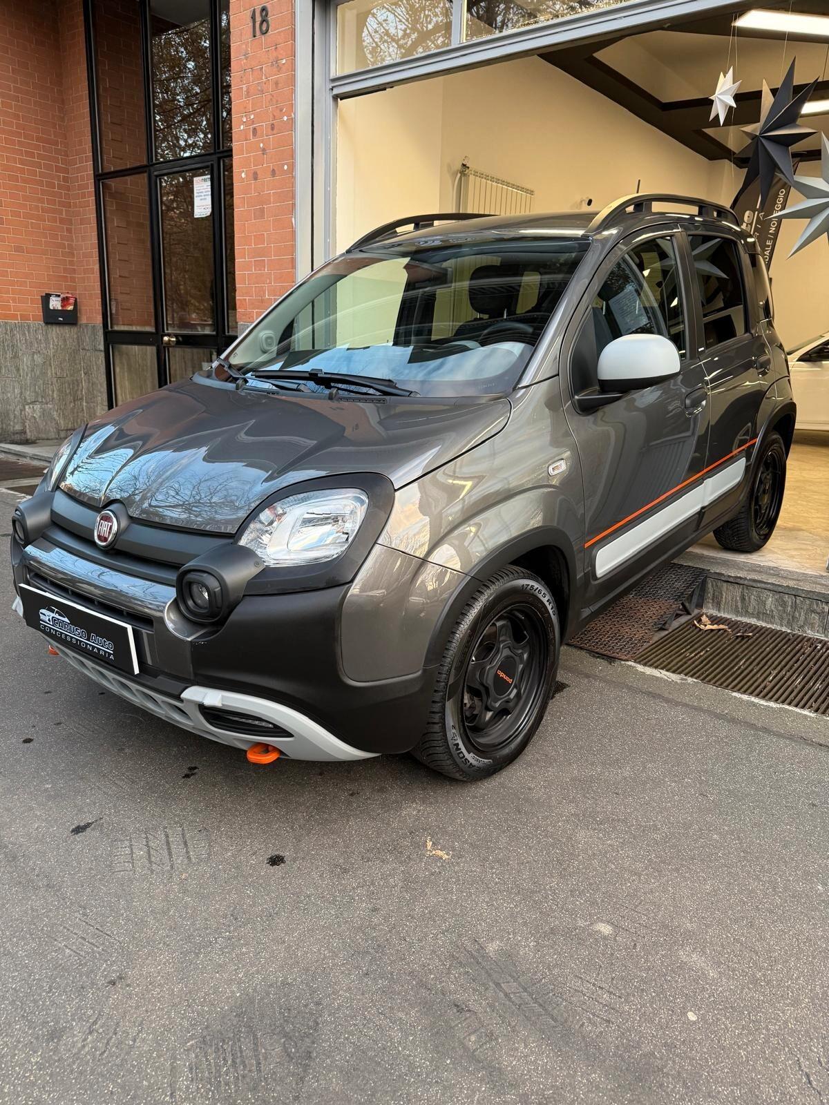 Fiat Panda 1.0 FireFly S&S Hybrid Garmin