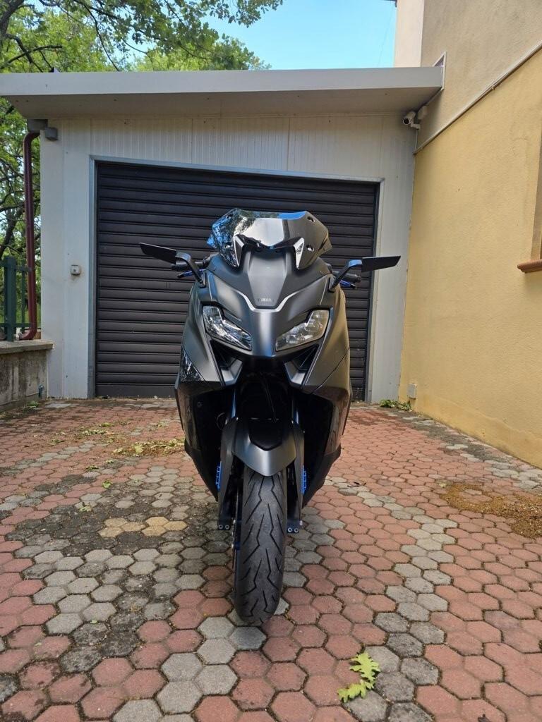 Yamaha TMAX 560