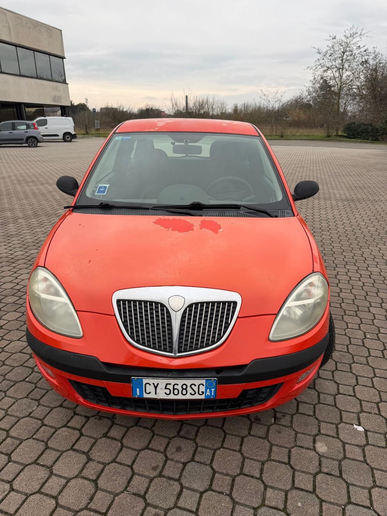 LANCIA YPSILON 1.2 BENZINA NEOPATENTATI
