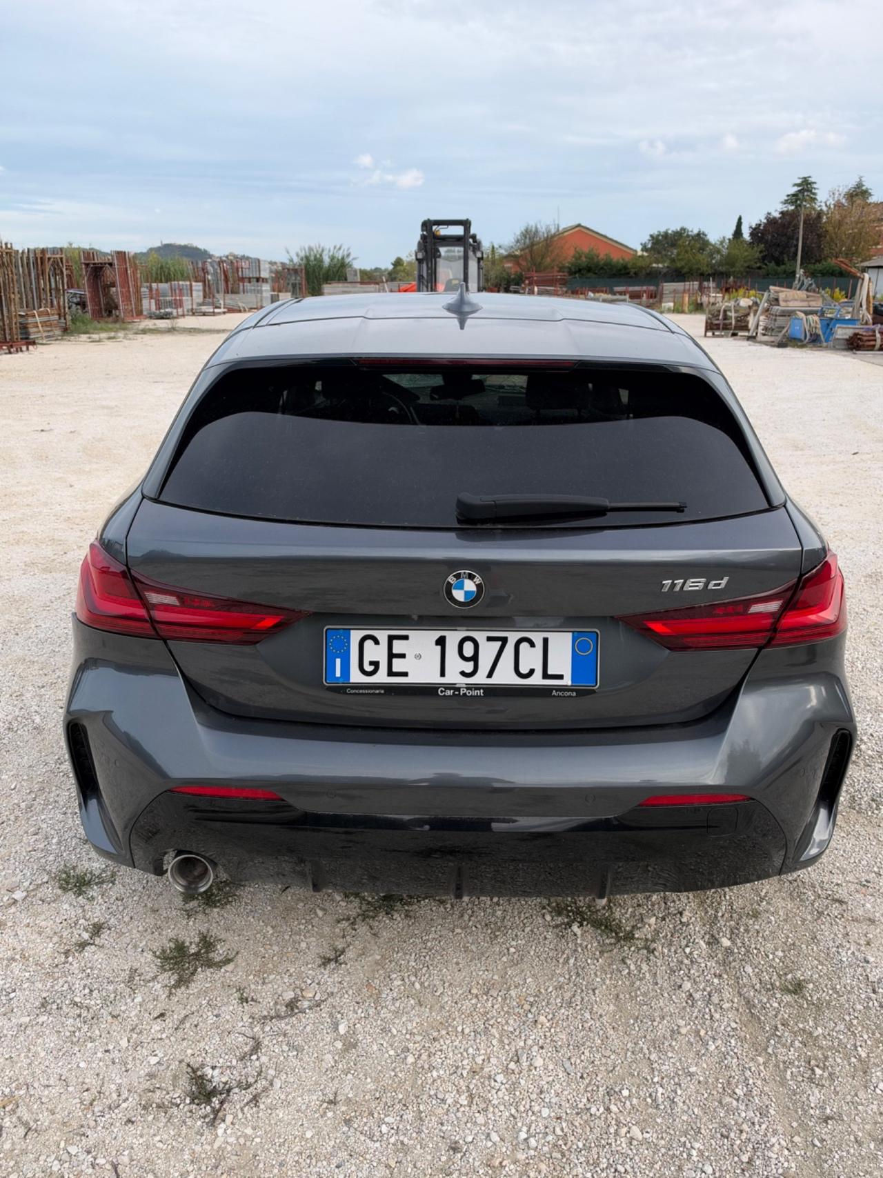 BMW serie1 116d M-Sport INCIDENTATA sinistrata