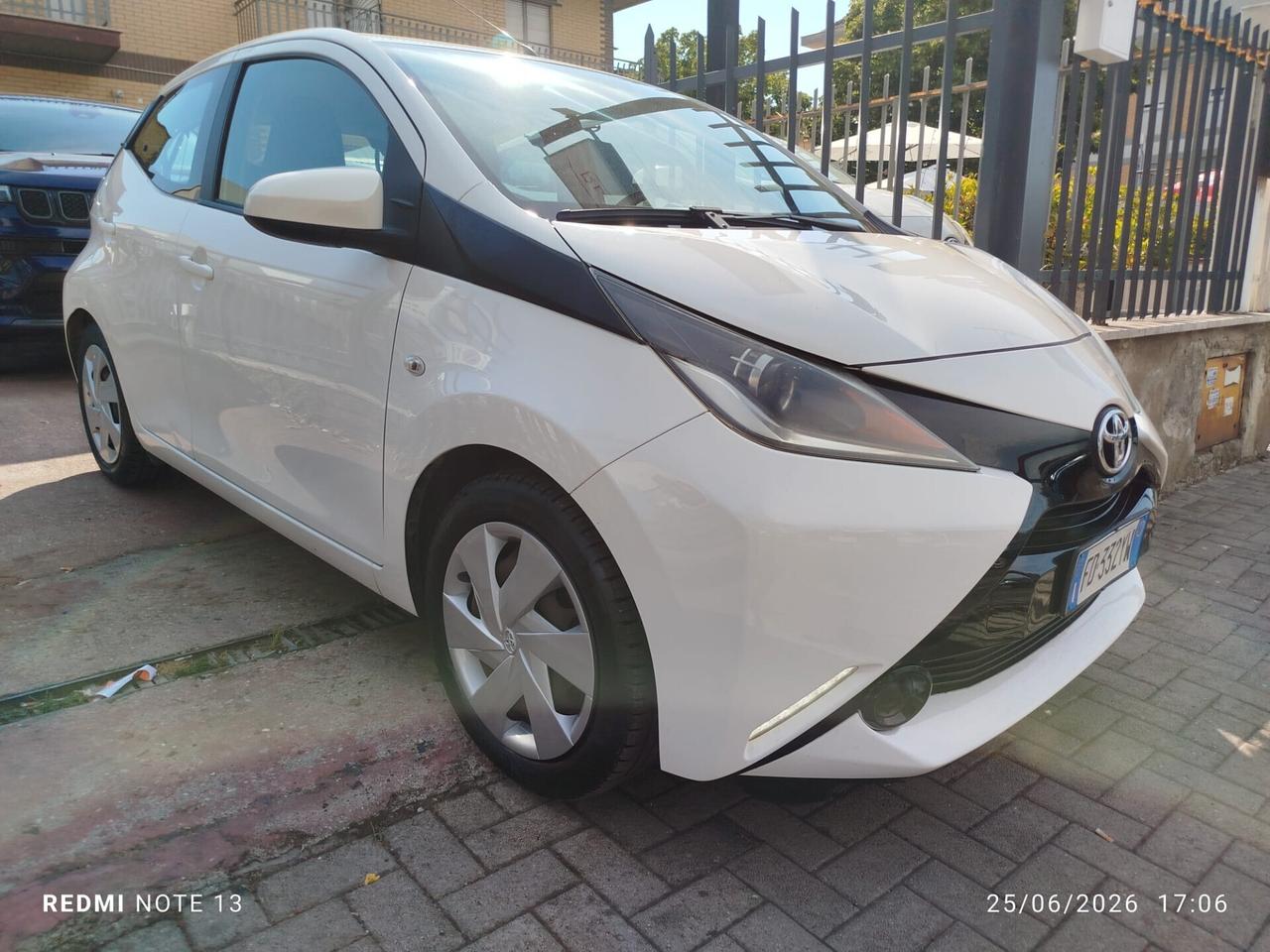 TOYOTA Aygo 1.0 AUTOMATICA *PREZZO VERO* UNIPRO- GARANZIA 12 MESI