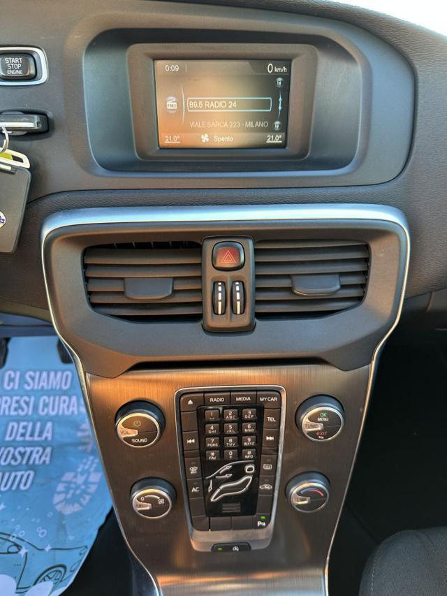 VOLVO V40 D2 1.6 Momentum