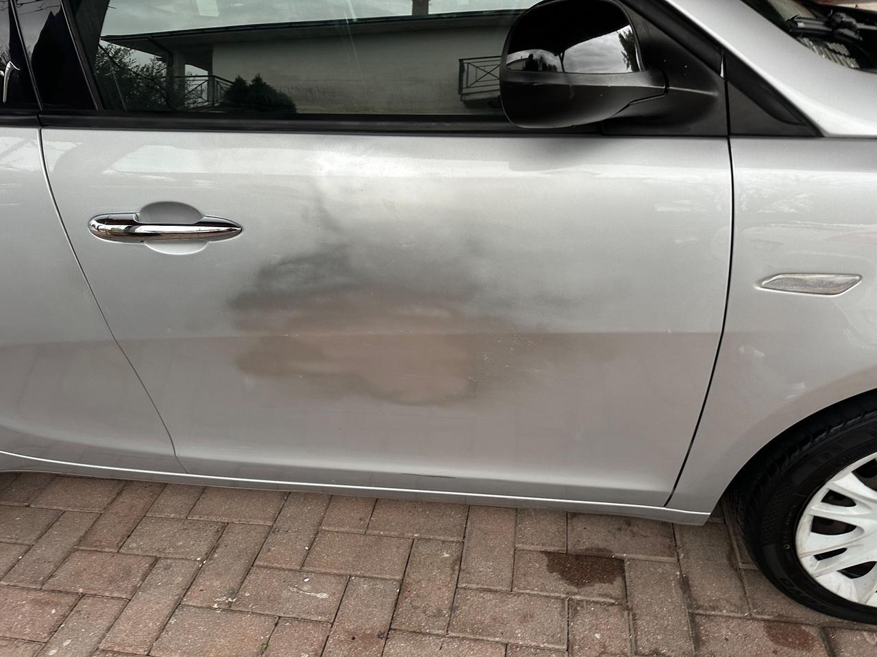 Lancia Ypsilon 1.2 69 CV 5 porte GPL Ecochic Platinum