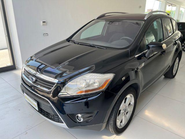 FORD Kuga + 2.0 TDCi 136 CV 2WD DPF