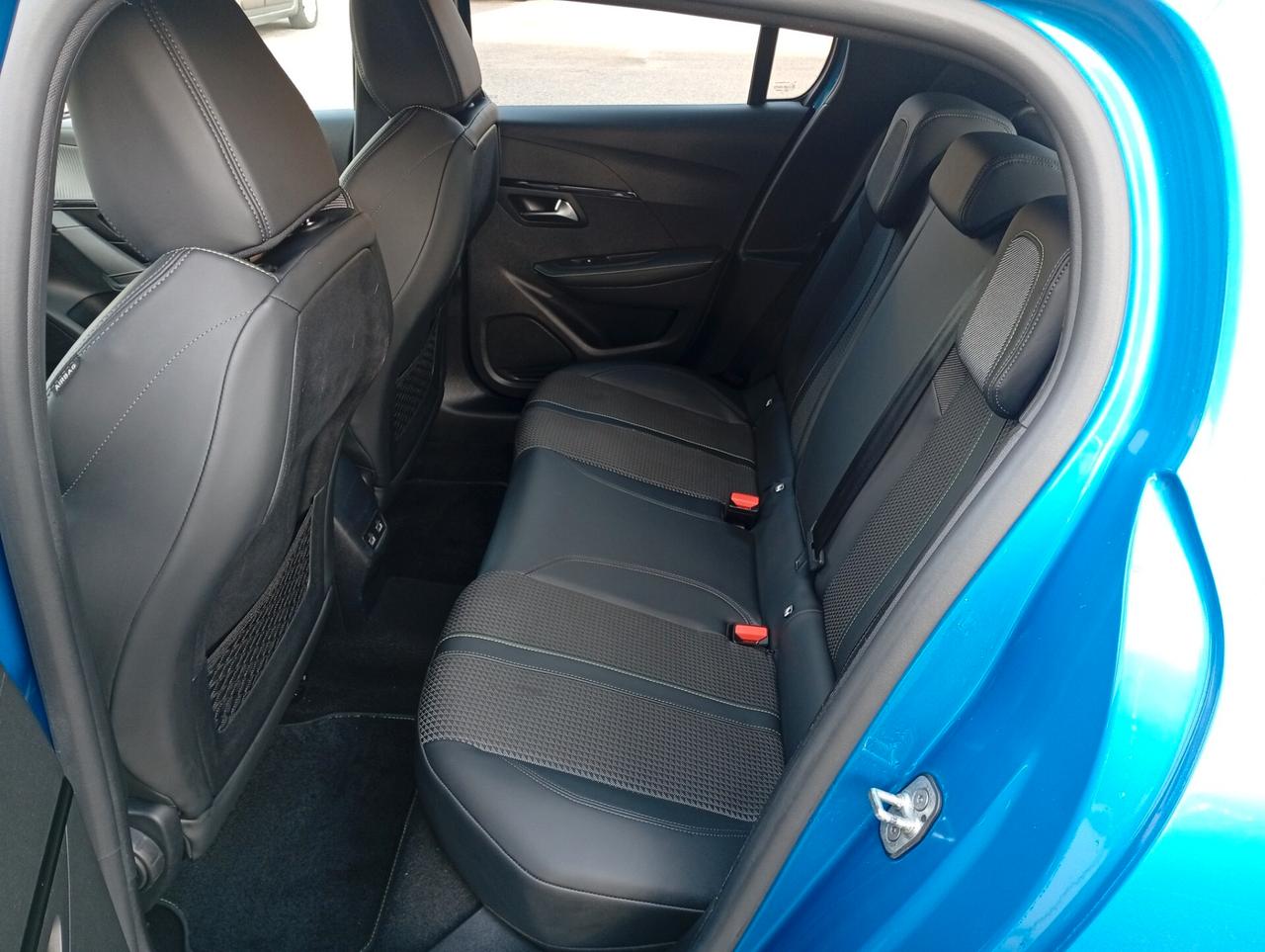 Peugeot 208 PureTech 130 Stop&Start EAT8 5 porte GT