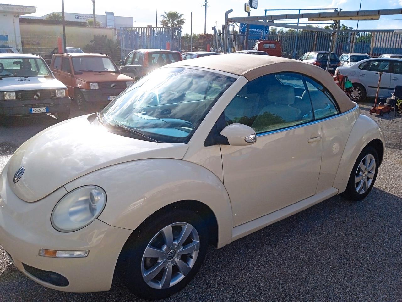 Volkswagen New Beetle 1.6 Cabrio ASI