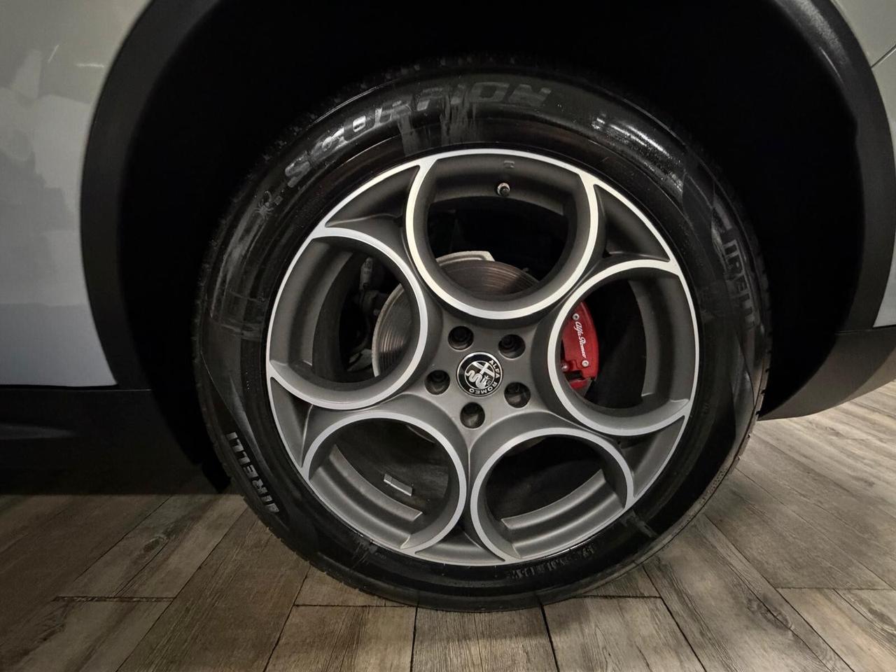 Alfa Romeo Stelvio 2.2 Turbodiesel 190 CV AT8 Q4 Sprint 24 mesi di garanzia