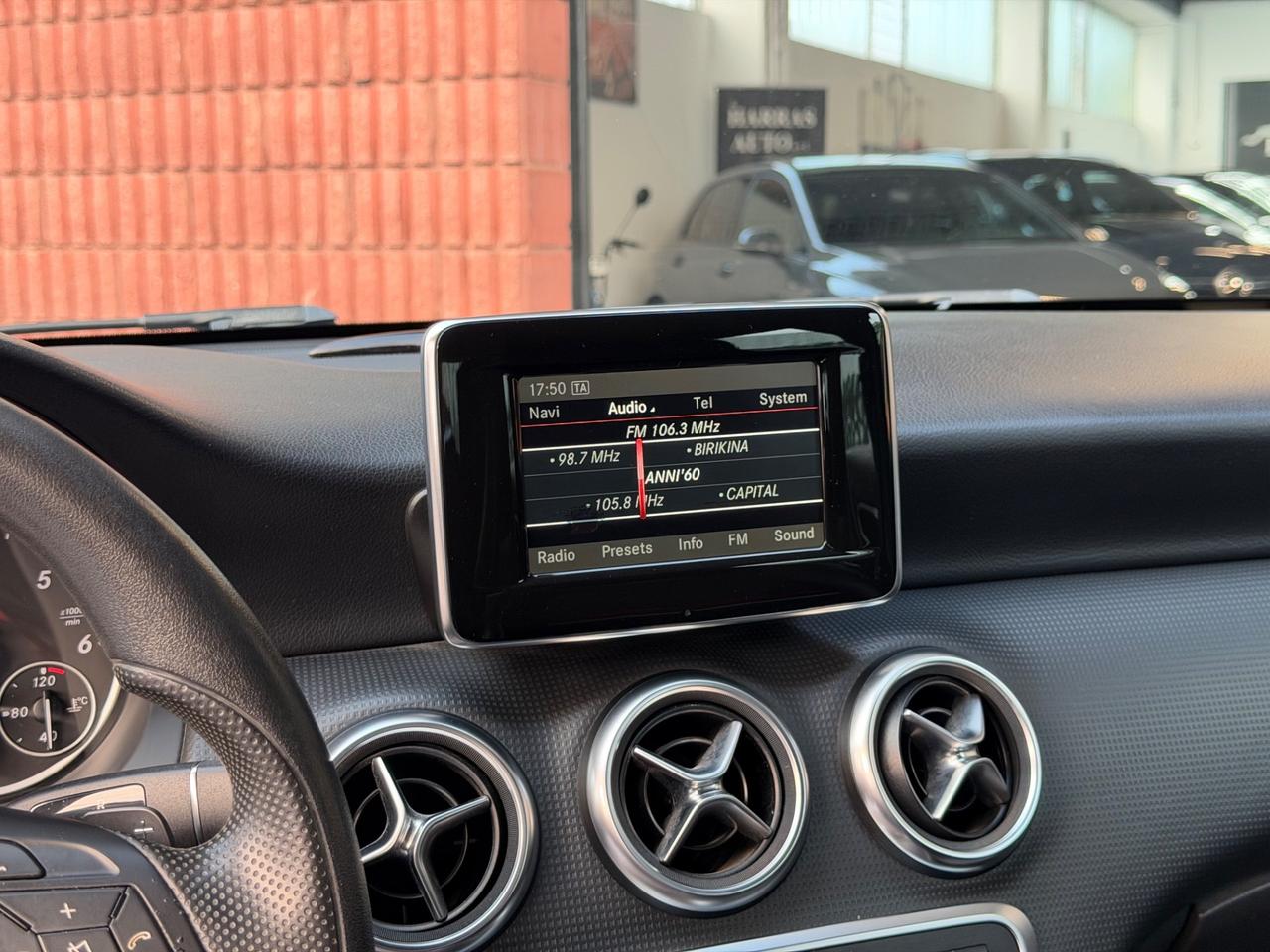 Mercedes-benz A 180 d Automatic Premium