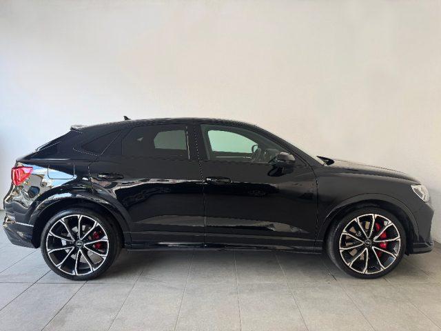 AUDI RS Q3 SPB quattro S tronic
