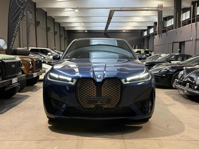 BMW iX xDrive 50 Pacchetto Sportivo
